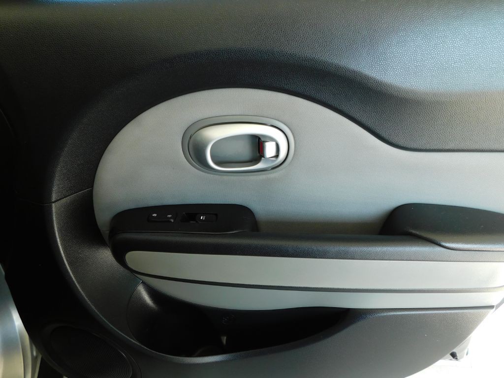 2014 Kia Soul Image 26