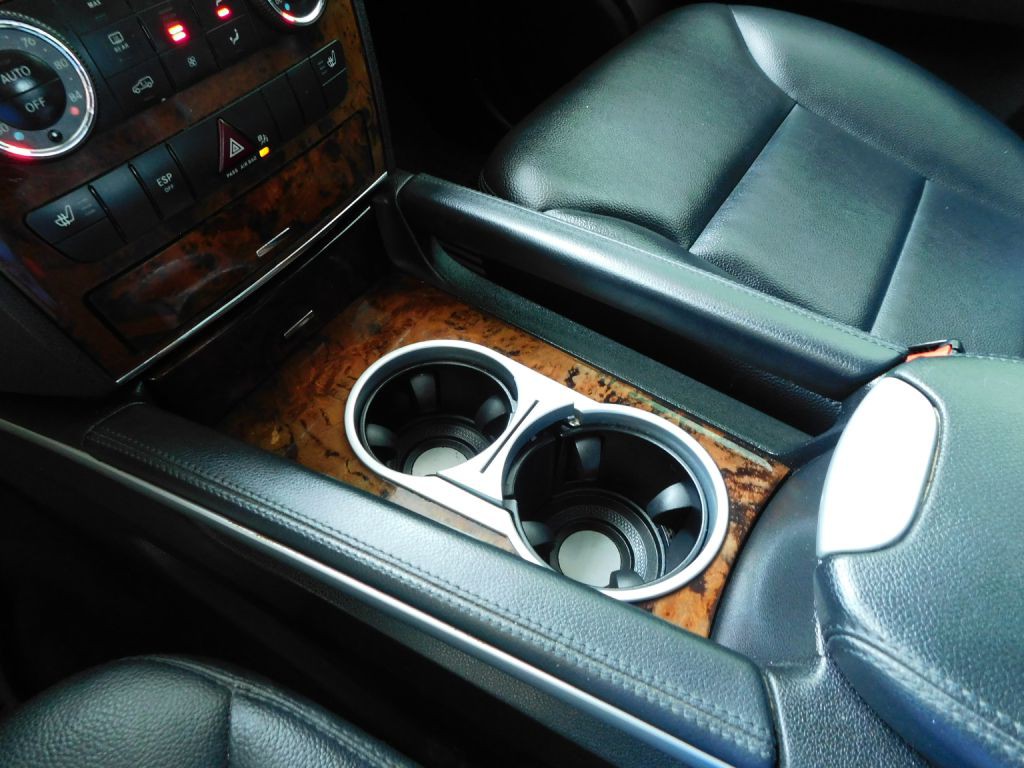 2010 Mercedes-Benz M-Class Image 18