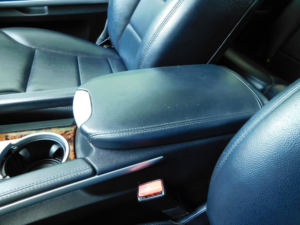 2010 Mercedes-Benz M-Class Image 19