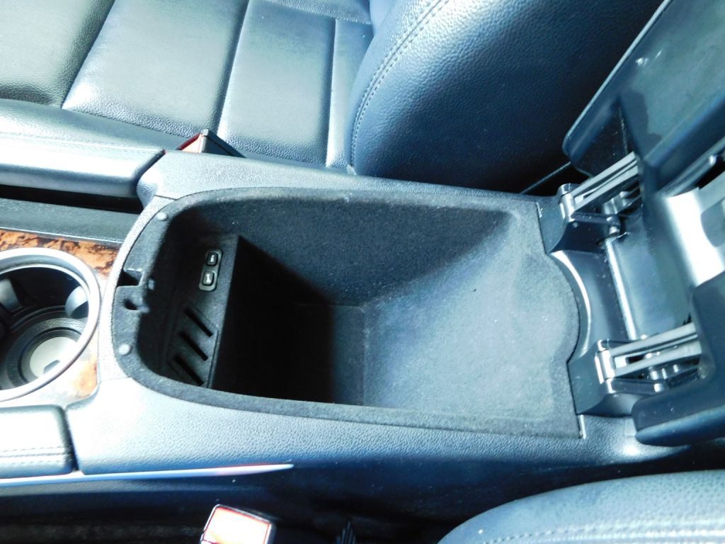2010 Mercedes-Benz M-Class Image 20
