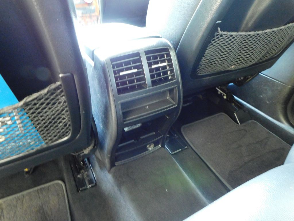 2010 Mercedes-Benz M-Class Image 26