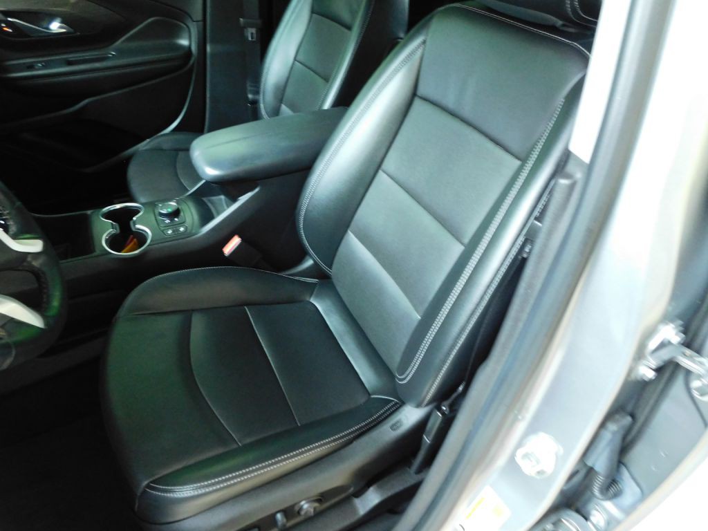 2023 GMC Terrain Image 9