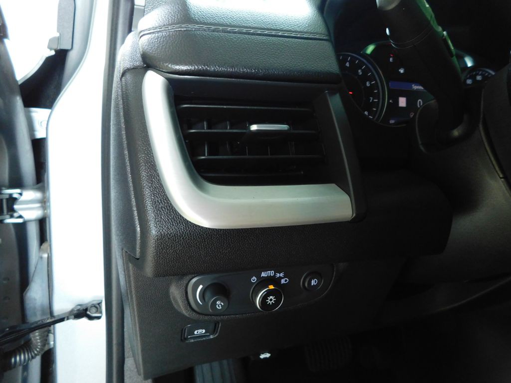 2023 GMC Terrain Image 13