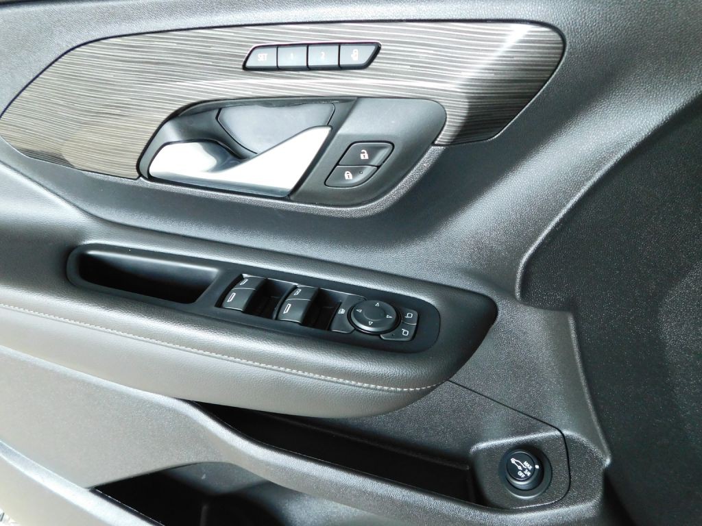 2023 GMC Terrain Image 23