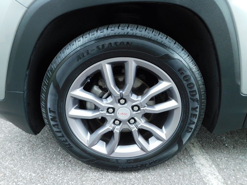 2023 GMC Terrain Image 35