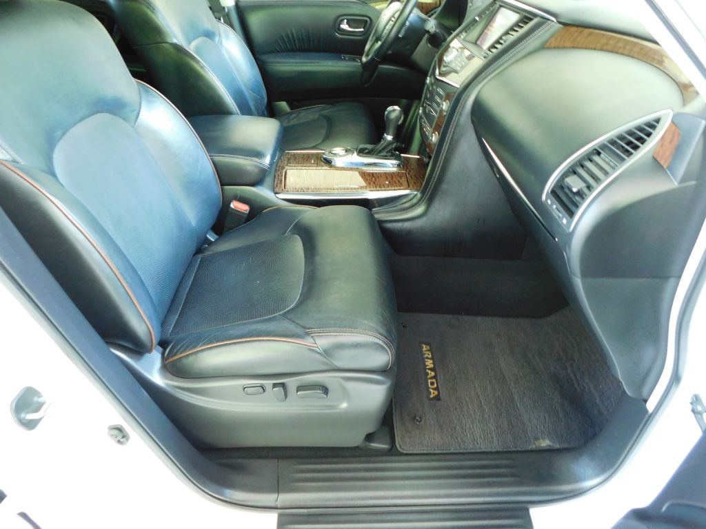 2018 Nissan Armada Image 35