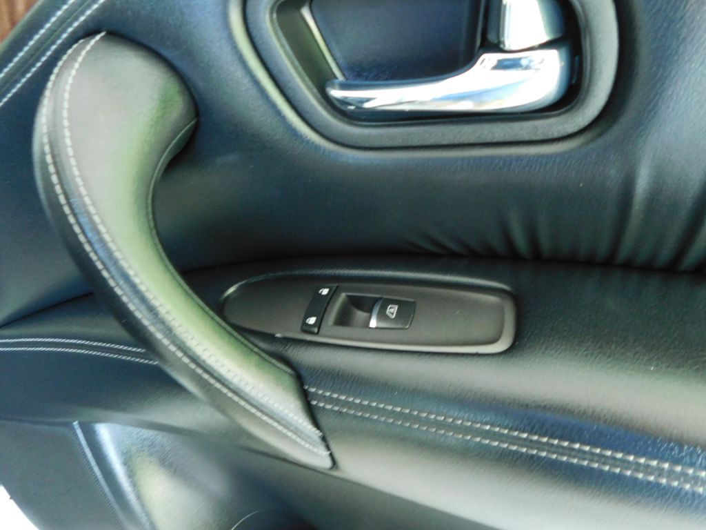 2018 Nissan Armada Image 39
