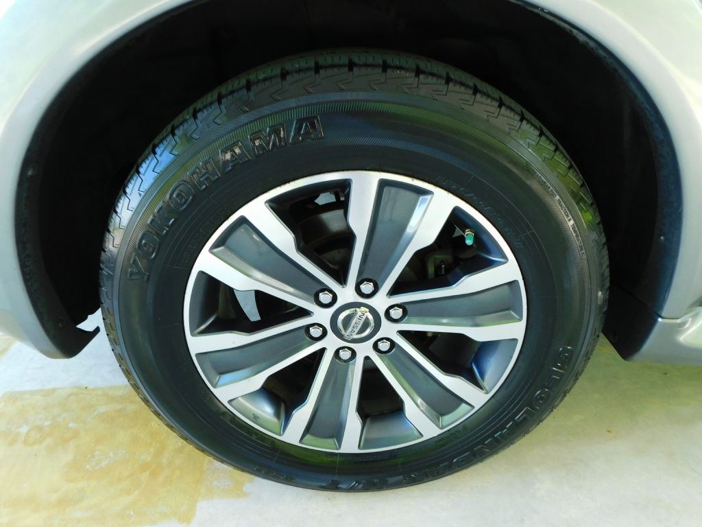 2018 Nissan Armada Image 43
