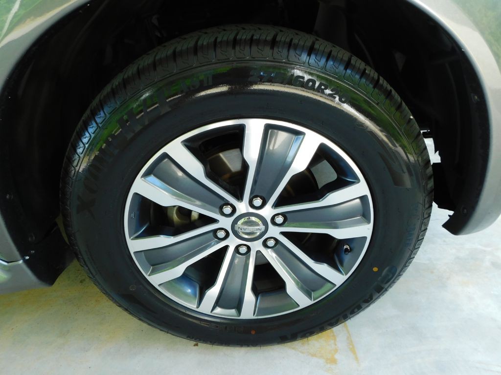 2018 Nissan Armada Image 44