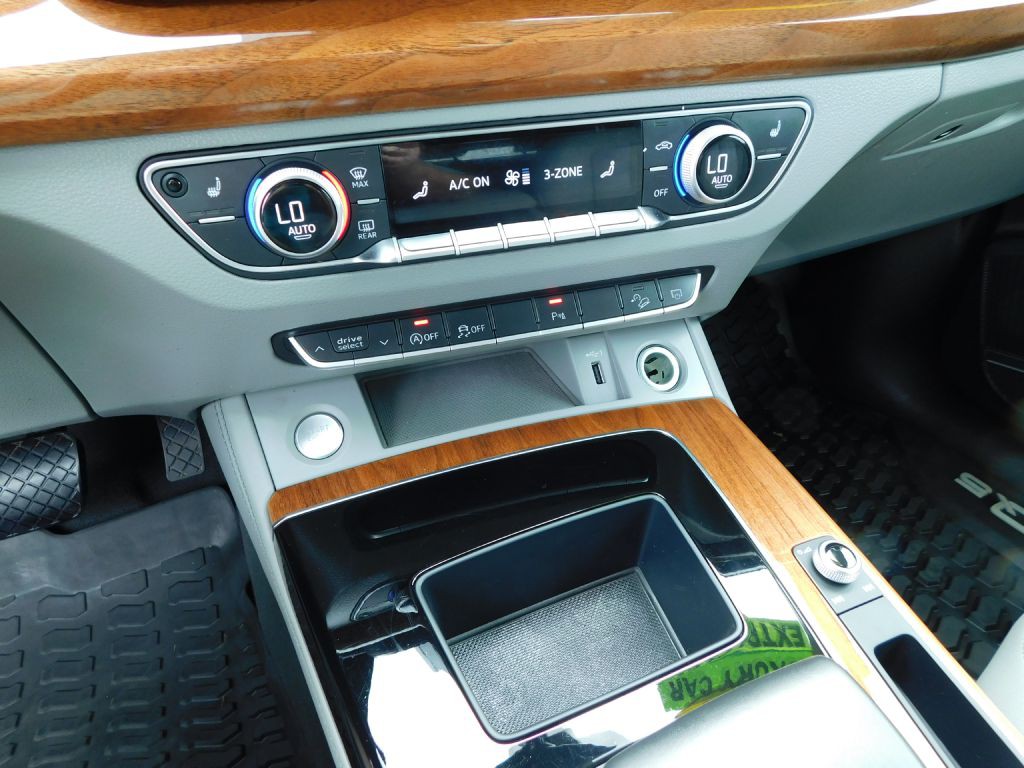 2022 Audi Q5 Image 17