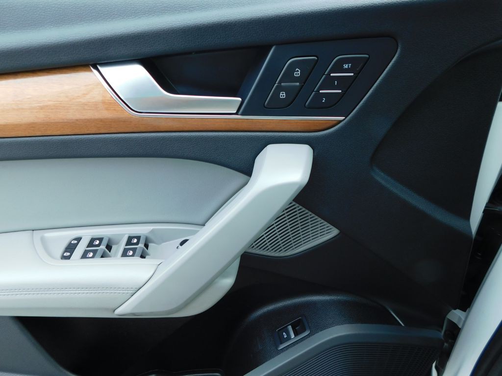 2022 Audi Q5 Image 23
