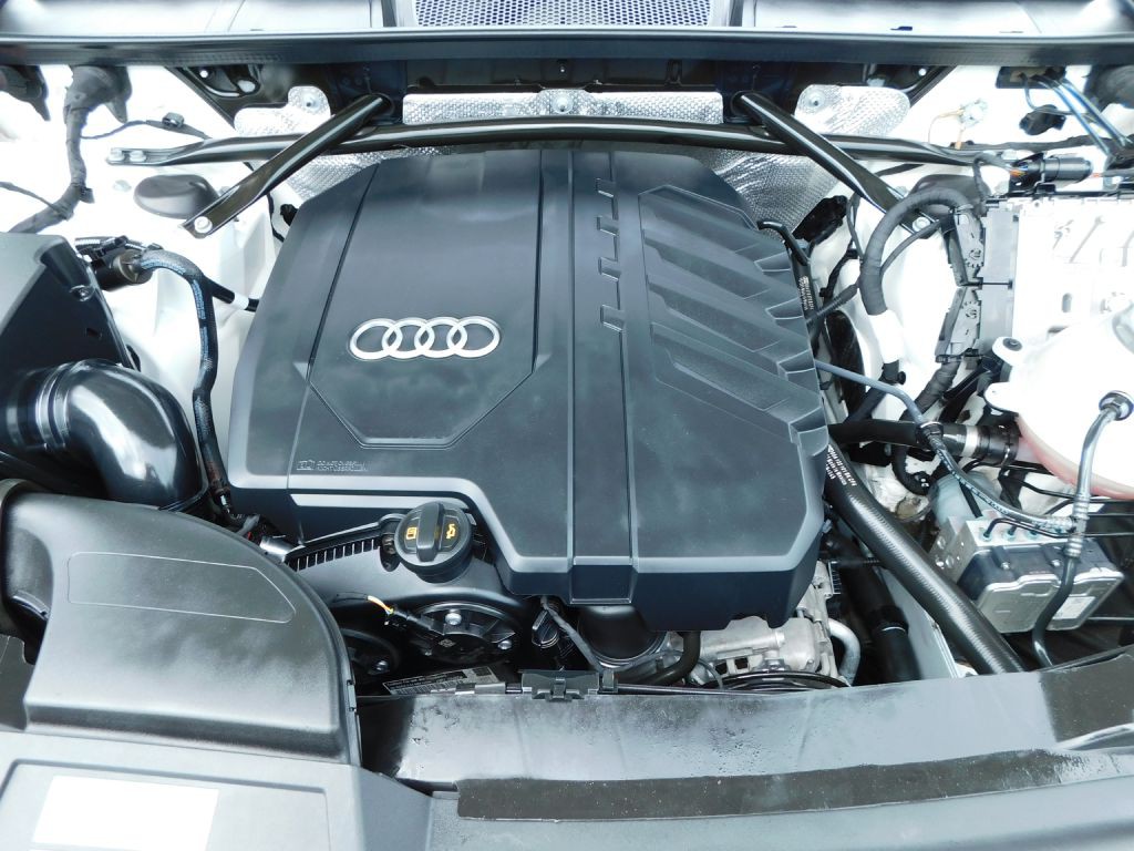 2022 Audi Q5 Image 38