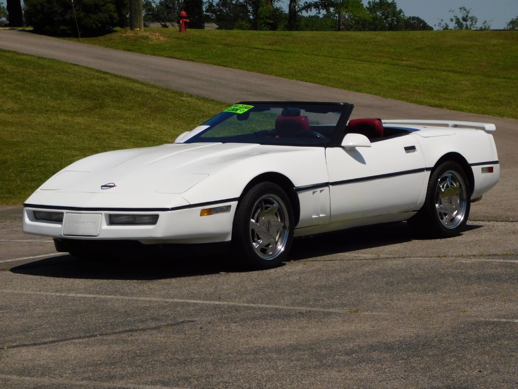 1989 Chevrolet Corvette Image 2