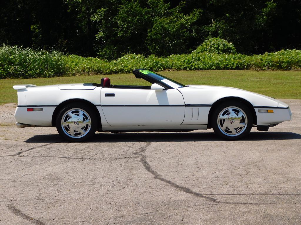 1989 Chevrolet Corvette Image 3