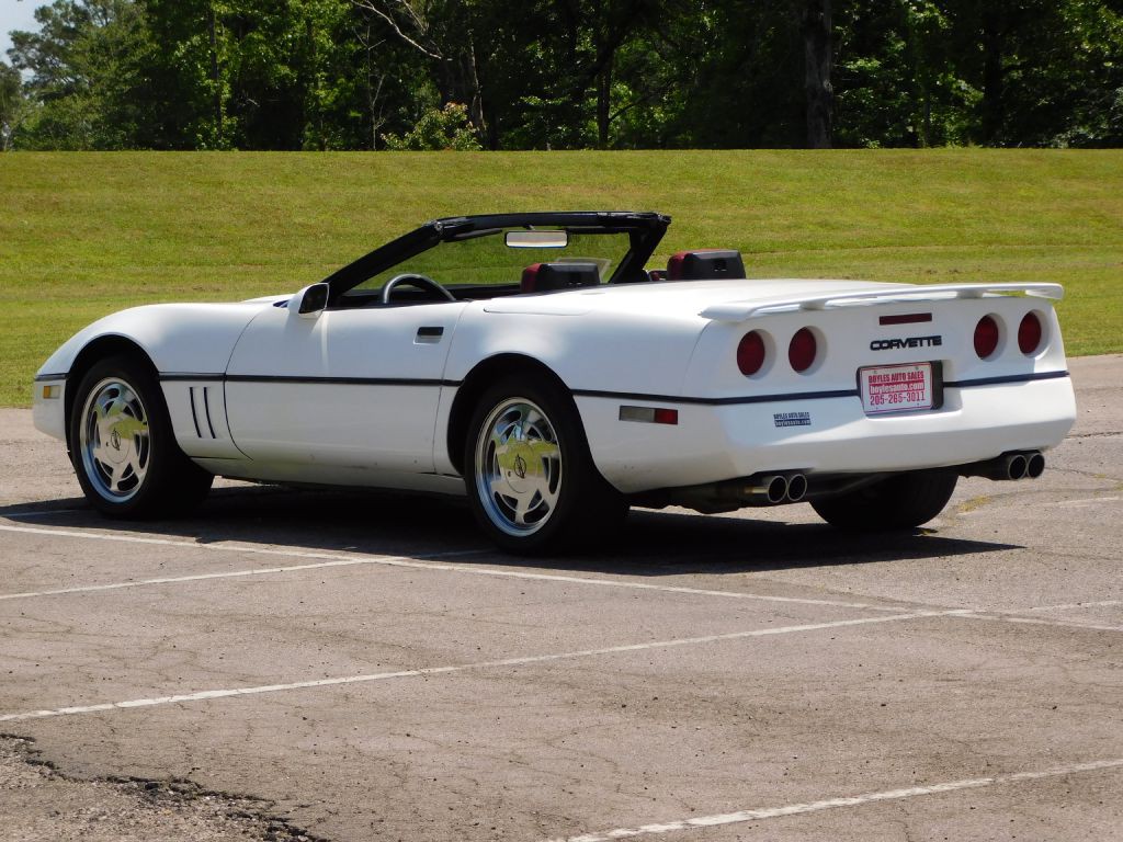 1989 Chevrolet Corvette Image 5