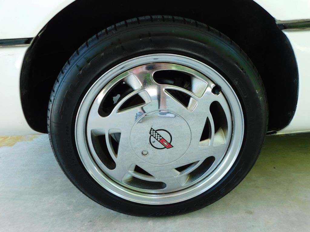 1989 Chevrolet Corvette Image 27