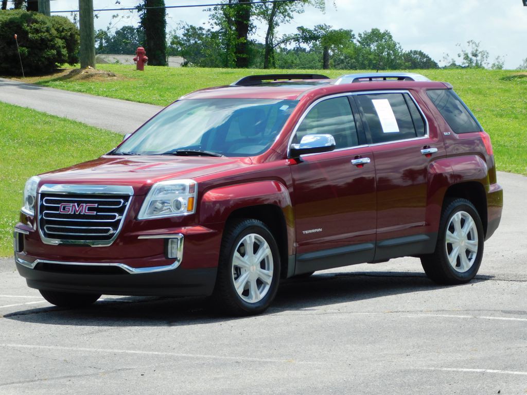 2017 GMC Terrain Image 2