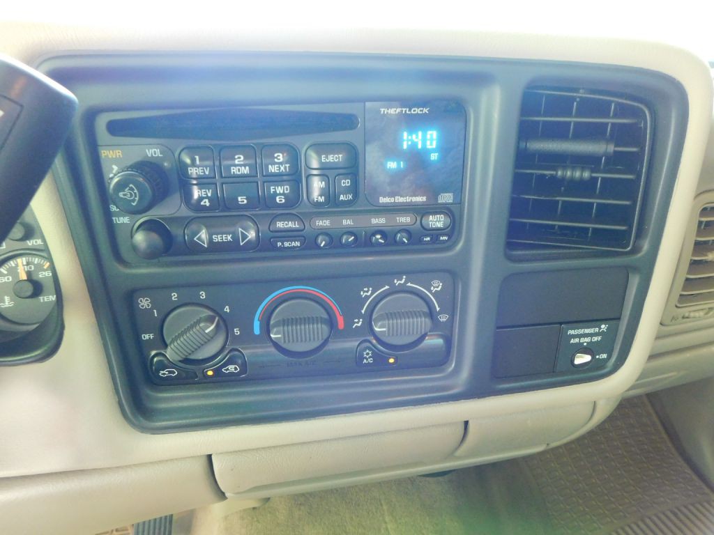 2002 GMC Sierra Image 12