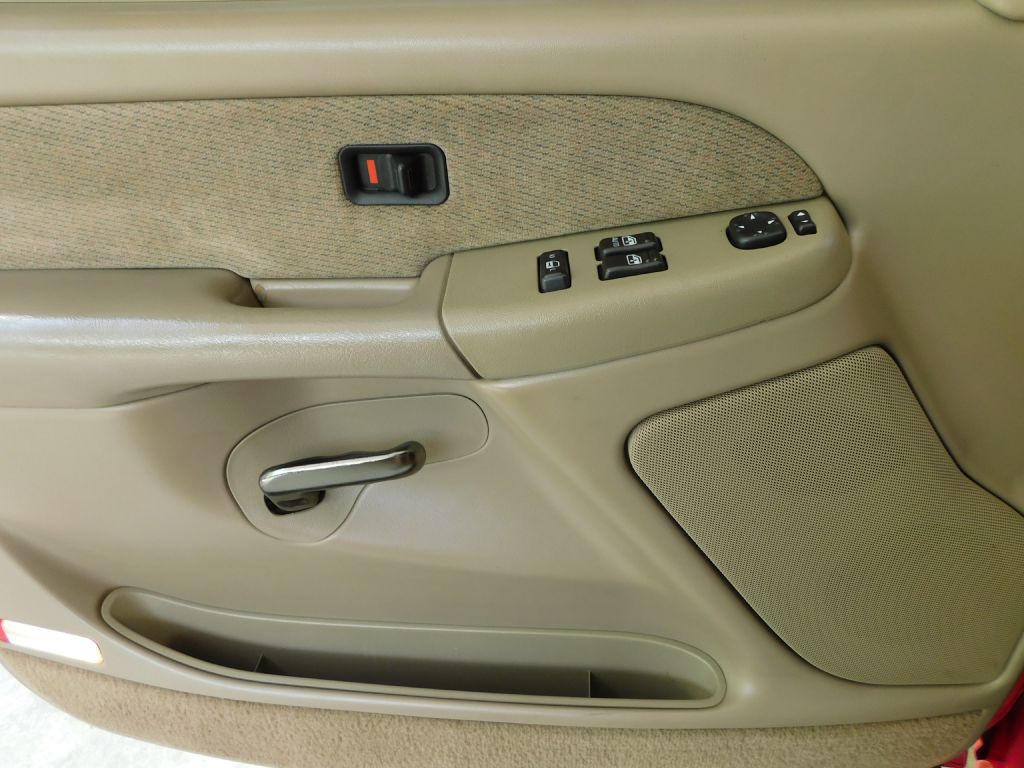 2002 GMC Sierra Image 16