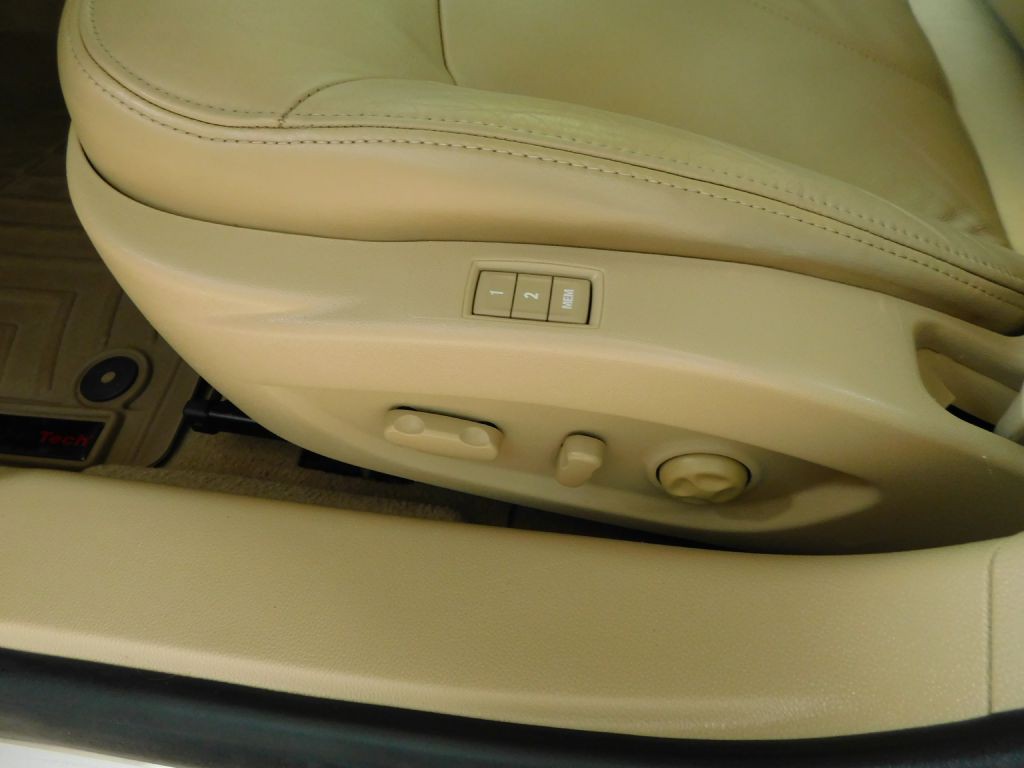 2013 Buick Lacrosse Image 10