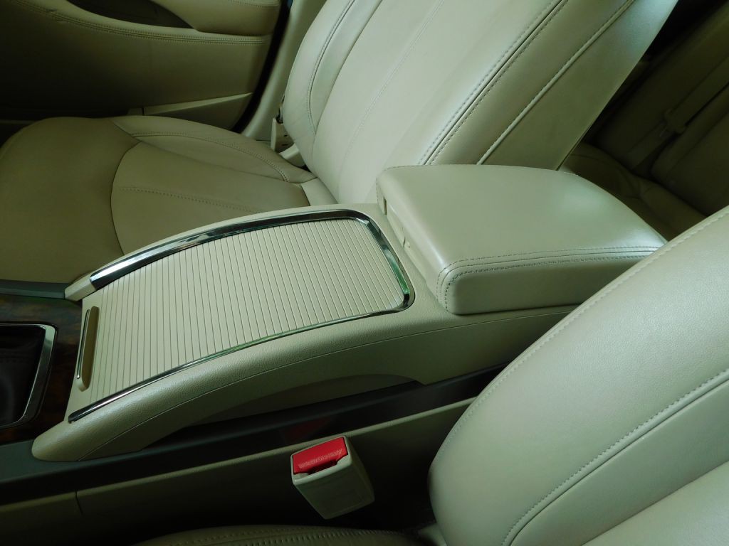 2013 Buick Lacrosse Image 16