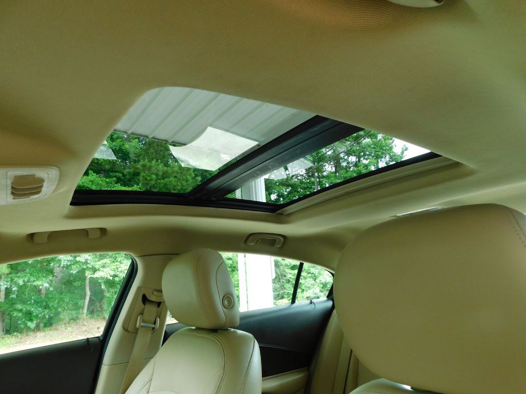 2013 Buick Lacrosse Image 21