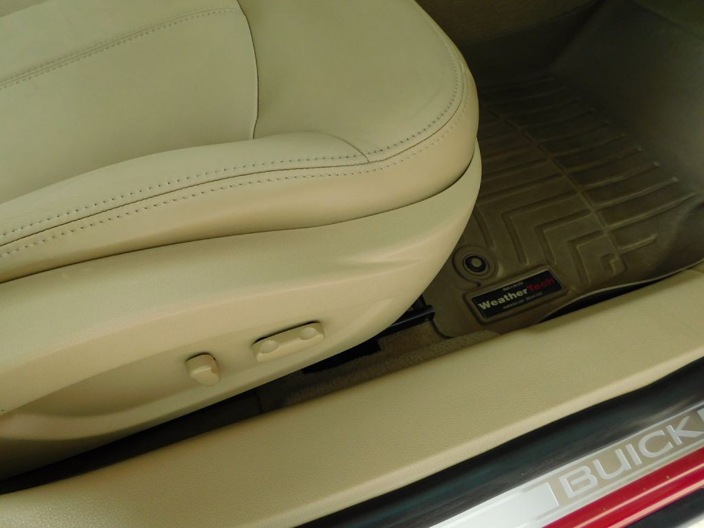 2013 Buick Lacrosse Image 29