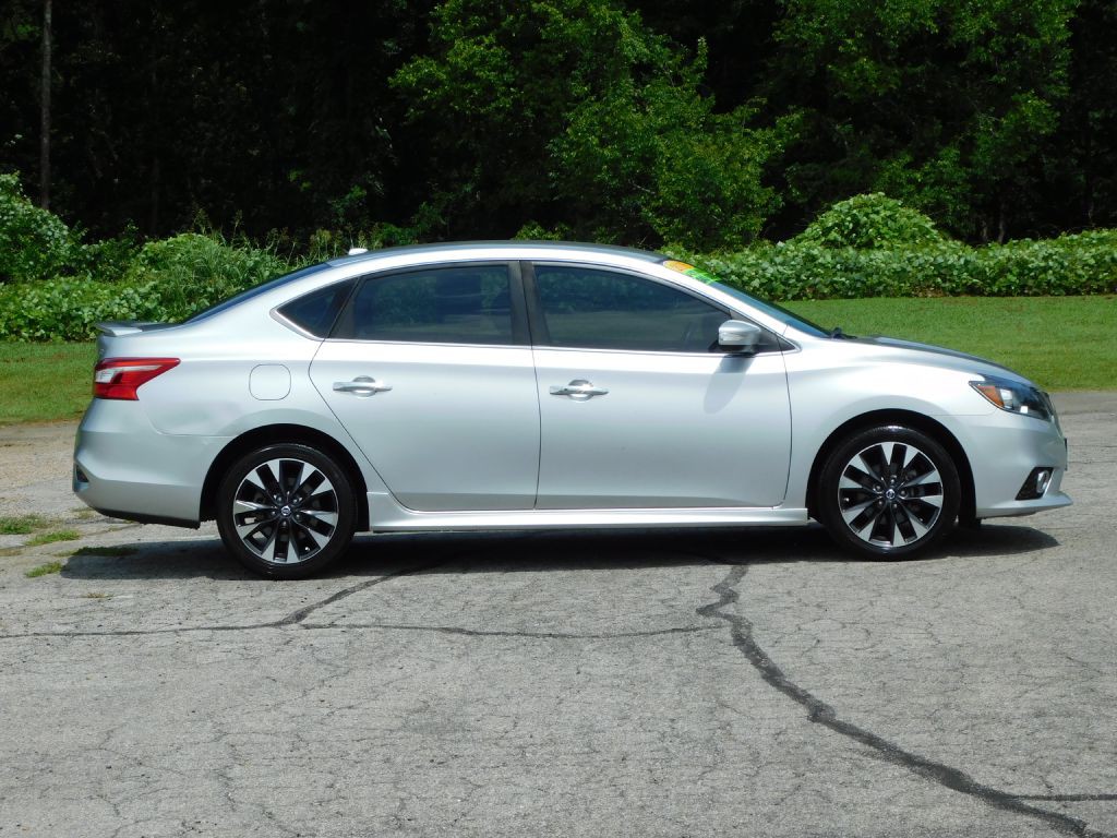 2016 Nissan Sentra Image 3