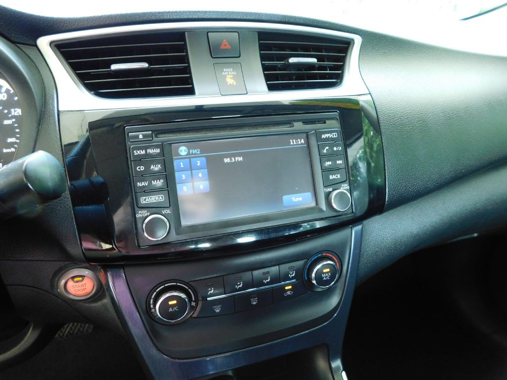 2016 Nissan Sentra Image 12