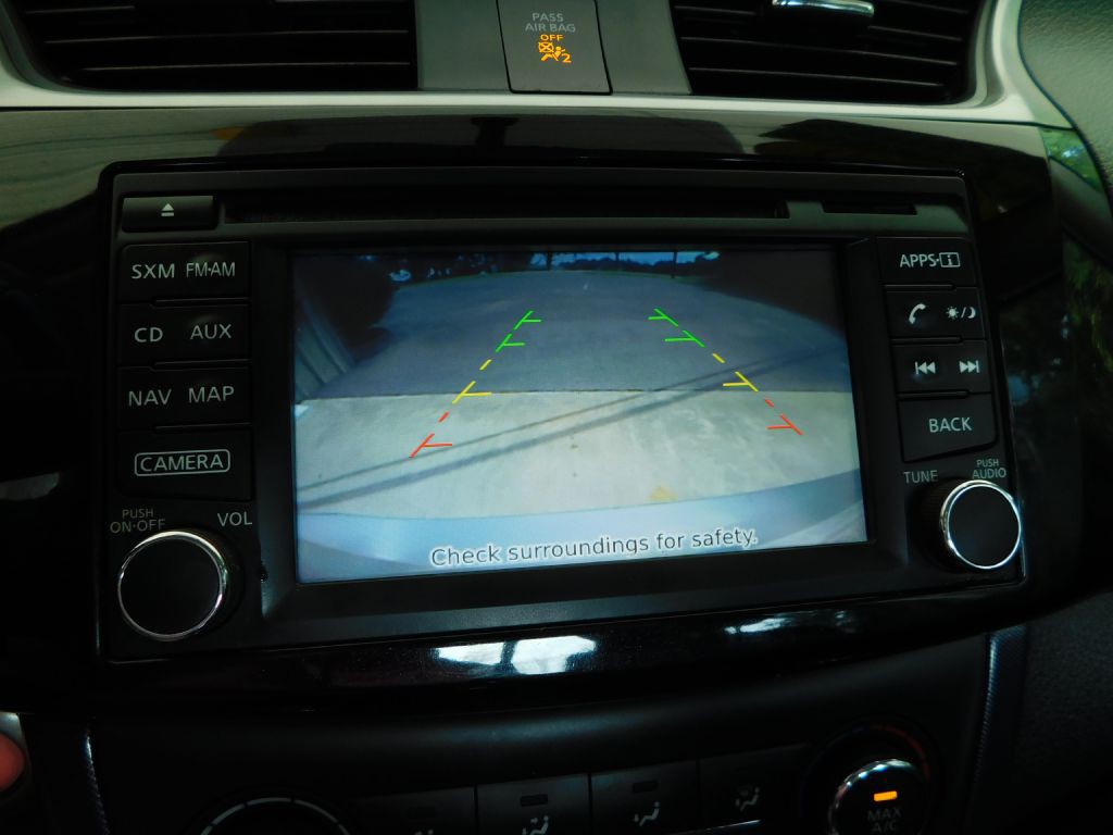 2016 Nissan Sentra Image 14