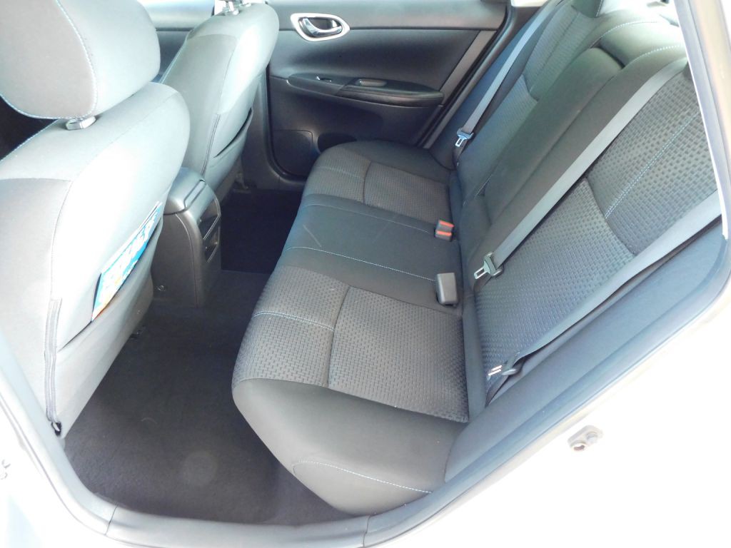 2016 Nissan Sentra Image 22