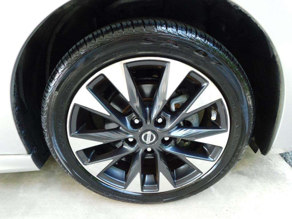 2016 Nissan Sentra Image 35