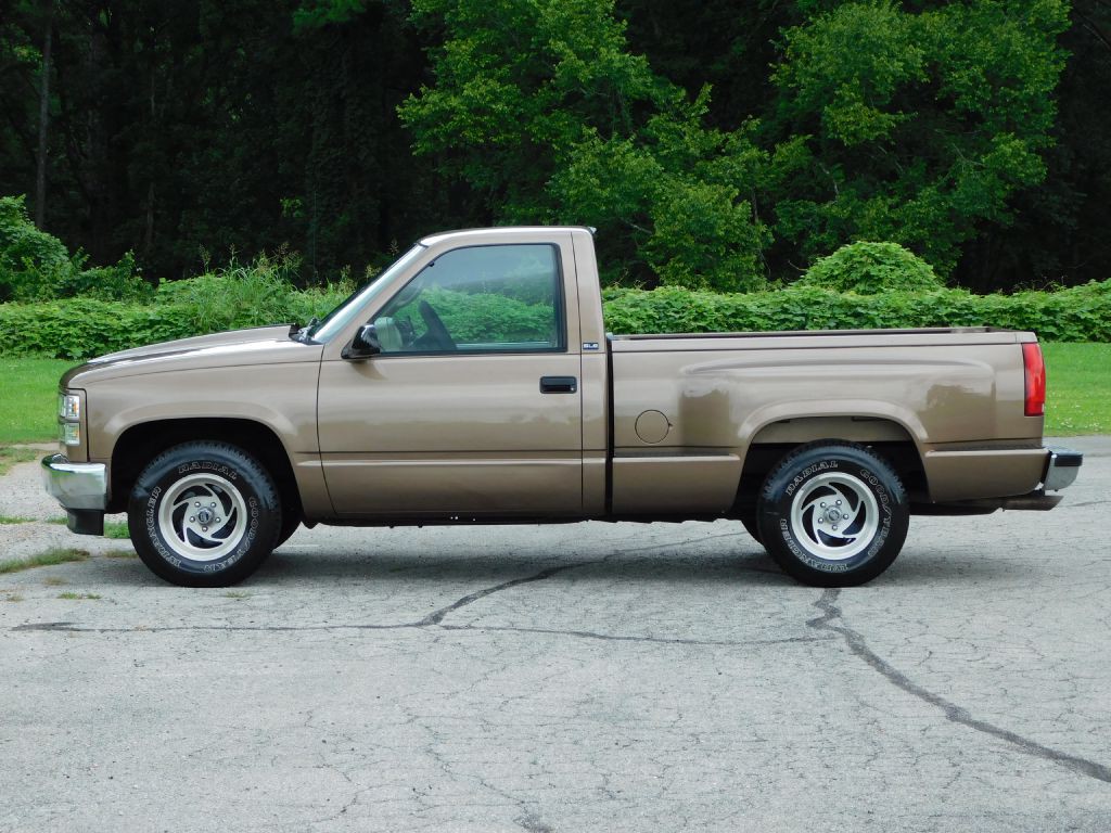 1995 GMC Sierra Image 4