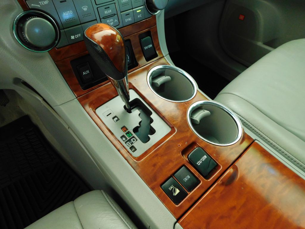 2010 Toyota Highlander Image 17