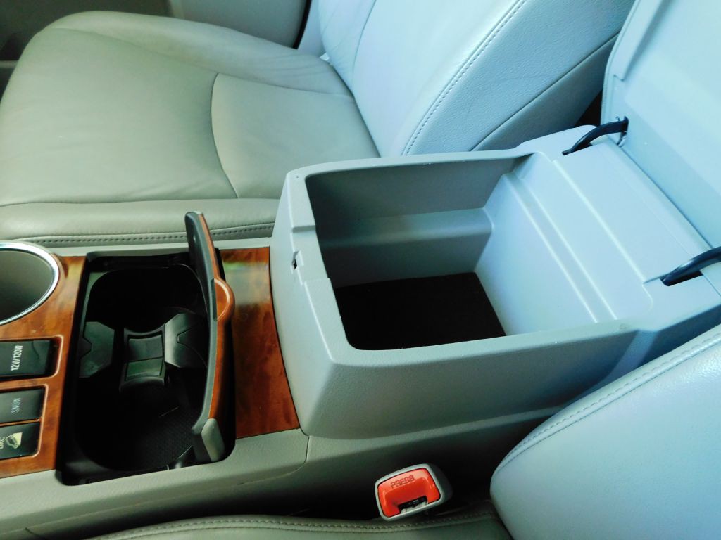 2010 Toyota Highlander Image 19