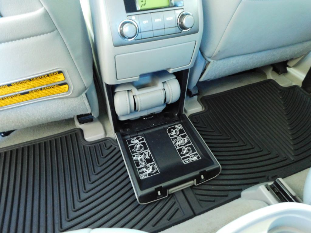 2010 Toyota Highlander Image 26