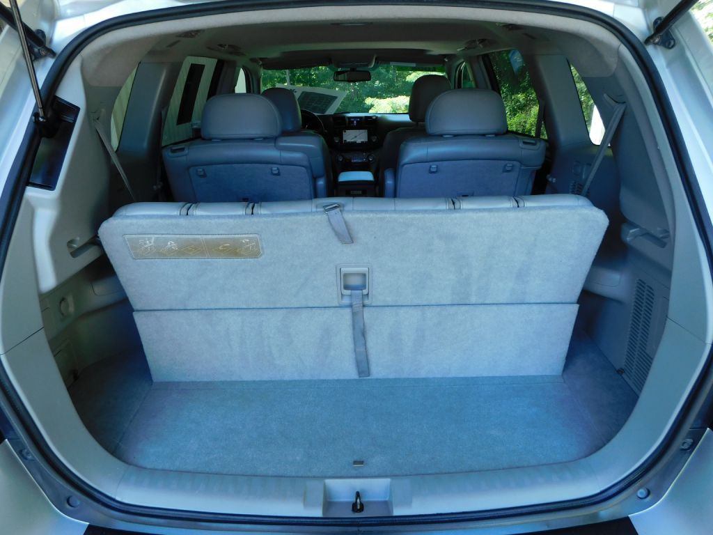 2010 Toyota Highlander Image 30