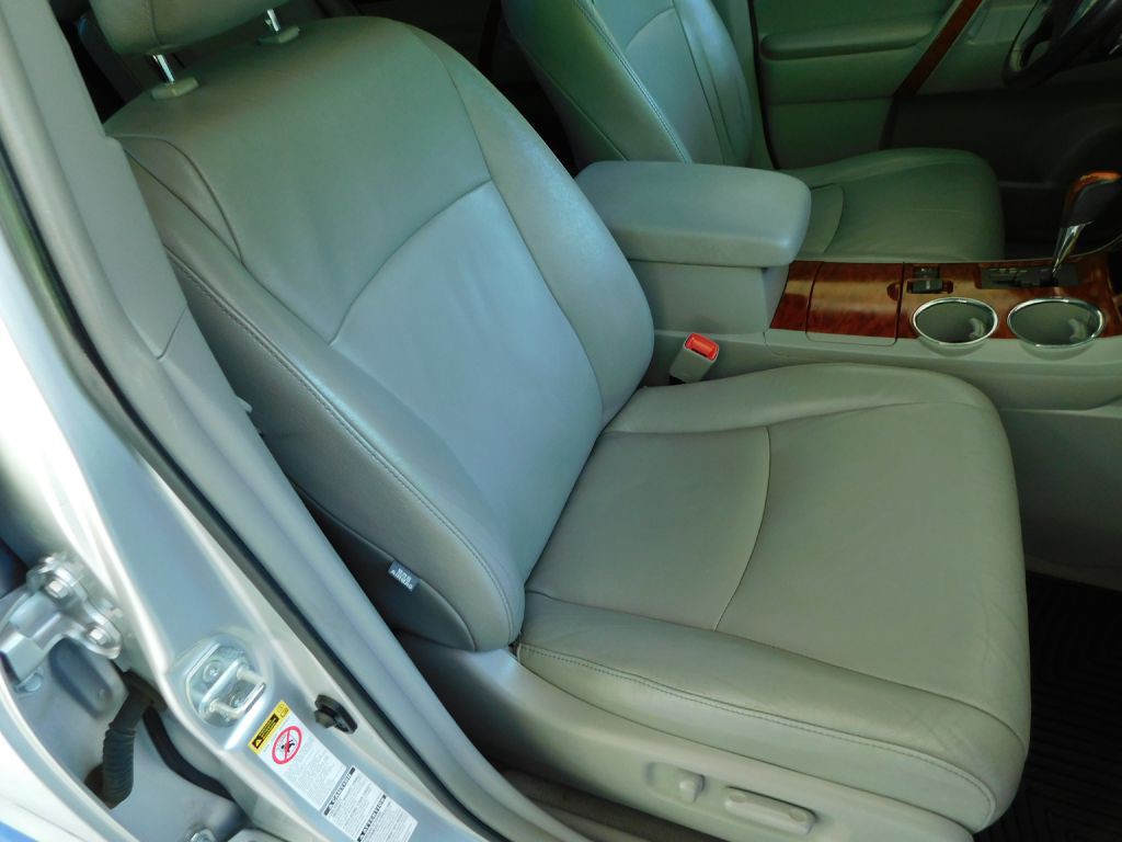 2010 Toyota Highlander Image 35