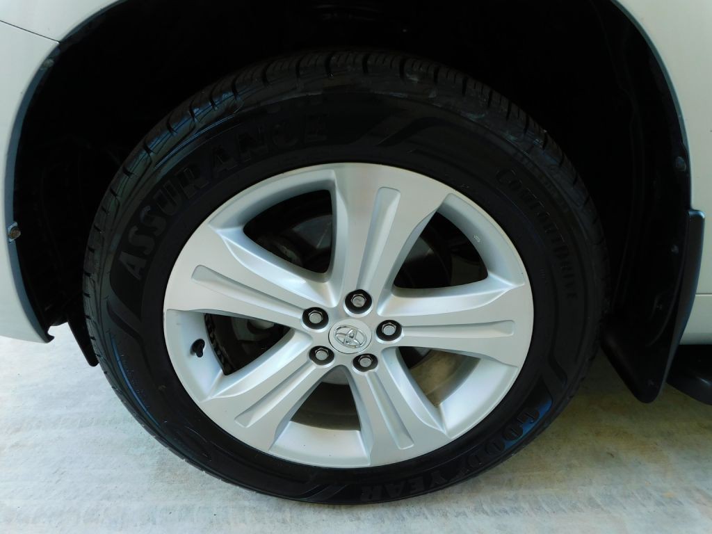 2010 Toyota Highlander Image 40