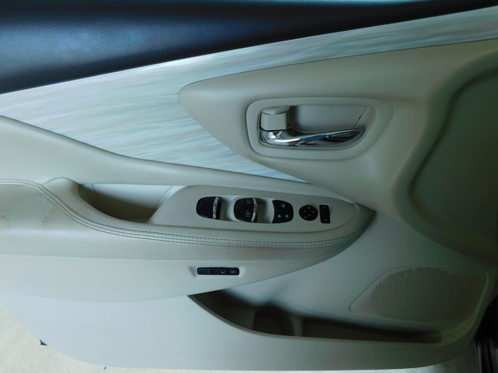 2017 Nissan Murano Image 23