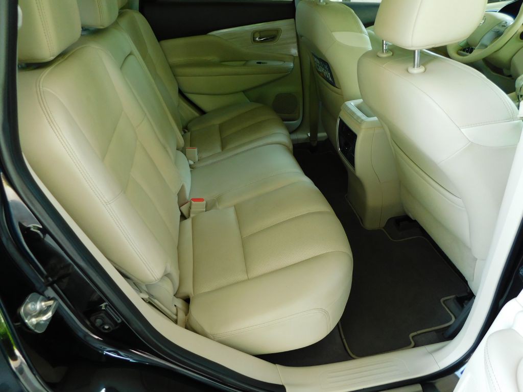 2017 Nissan Murano Image 32