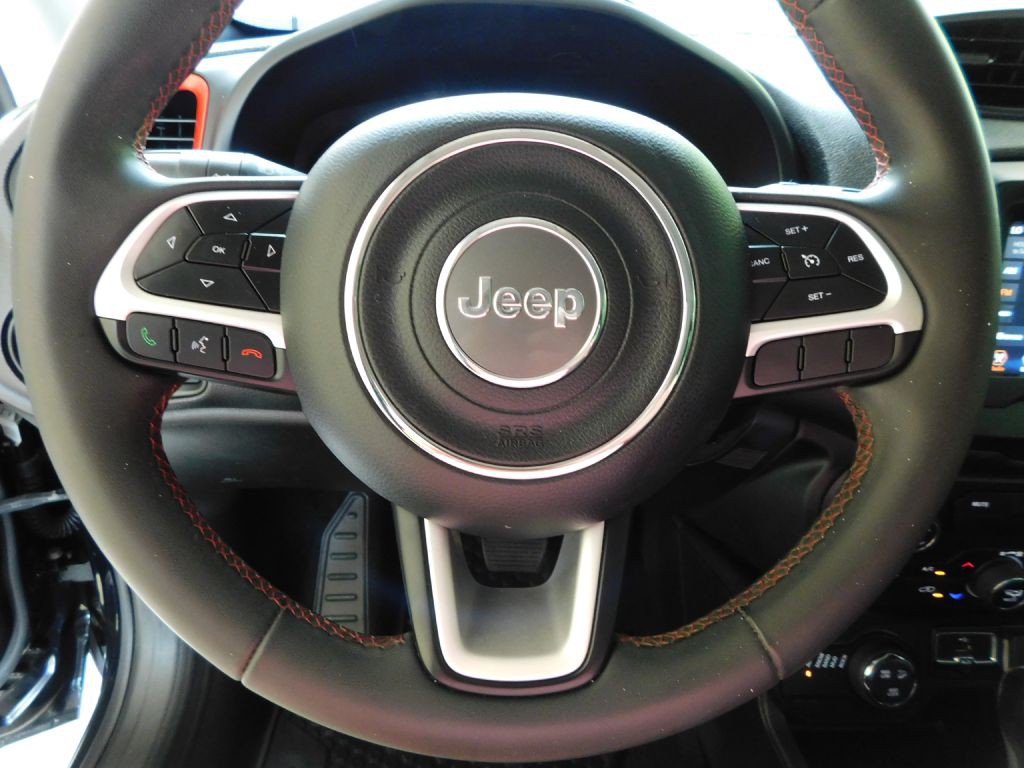 2020 Jeep Renegade Image 13