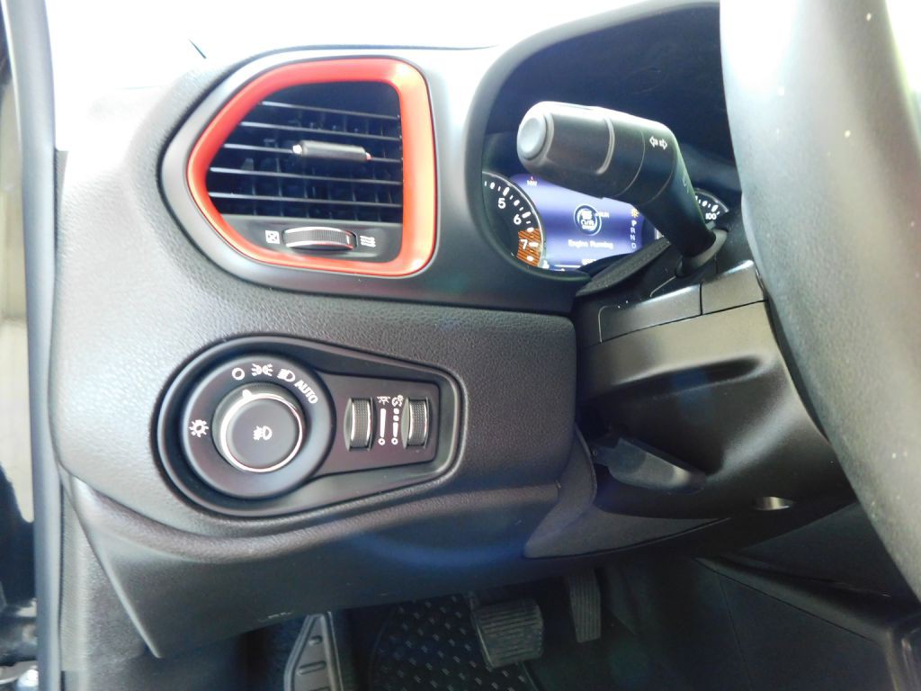 2020 Jeep Renegade Image 14