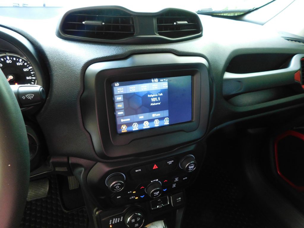 2020 Jeep Renegade Image 15