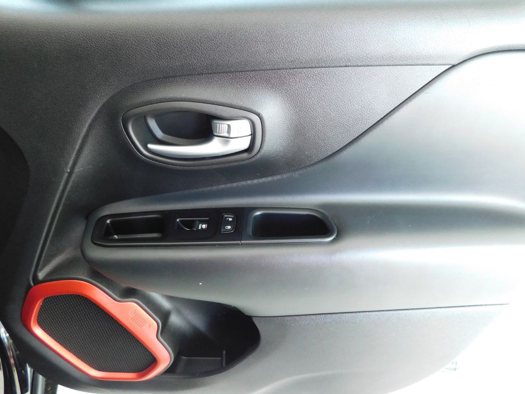2020 Jeep Renegade Image 31