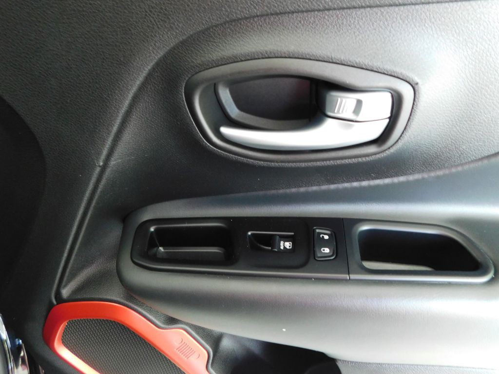 2020 Jeep Renegade Image 32