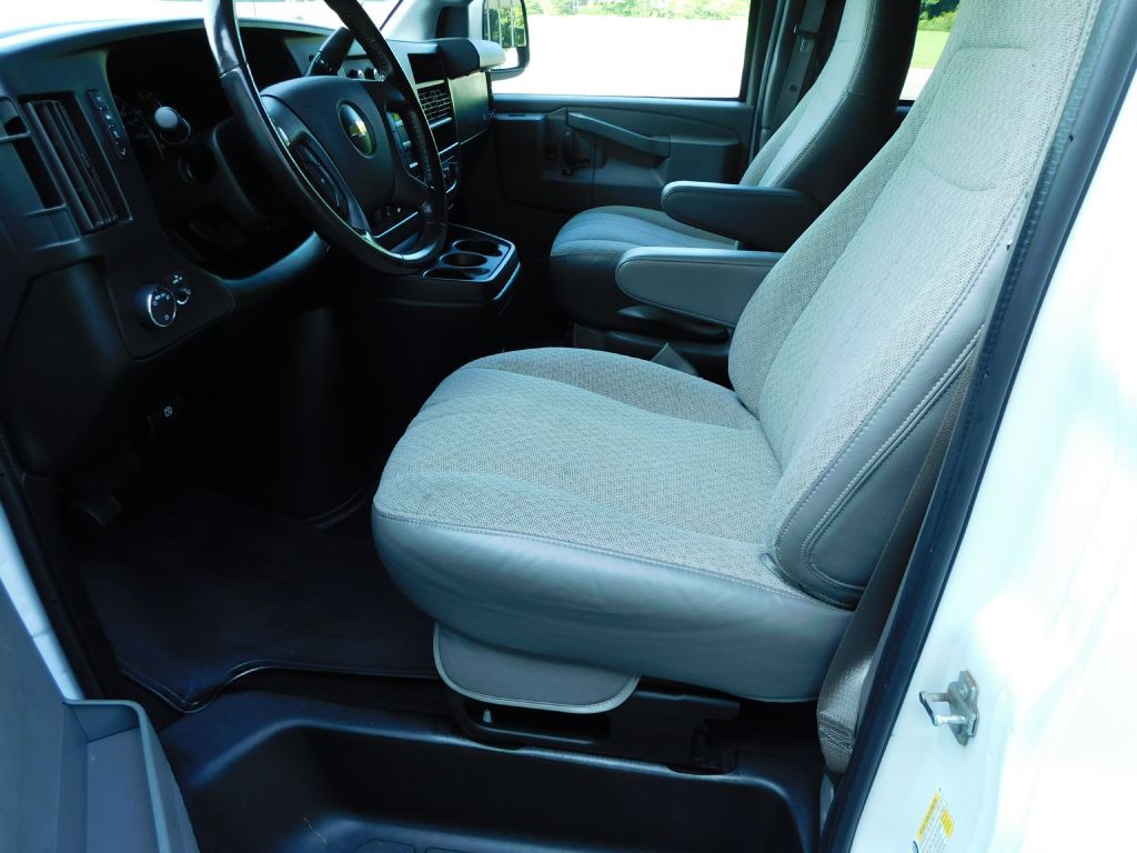 2020 Chevrolet Express Image 8