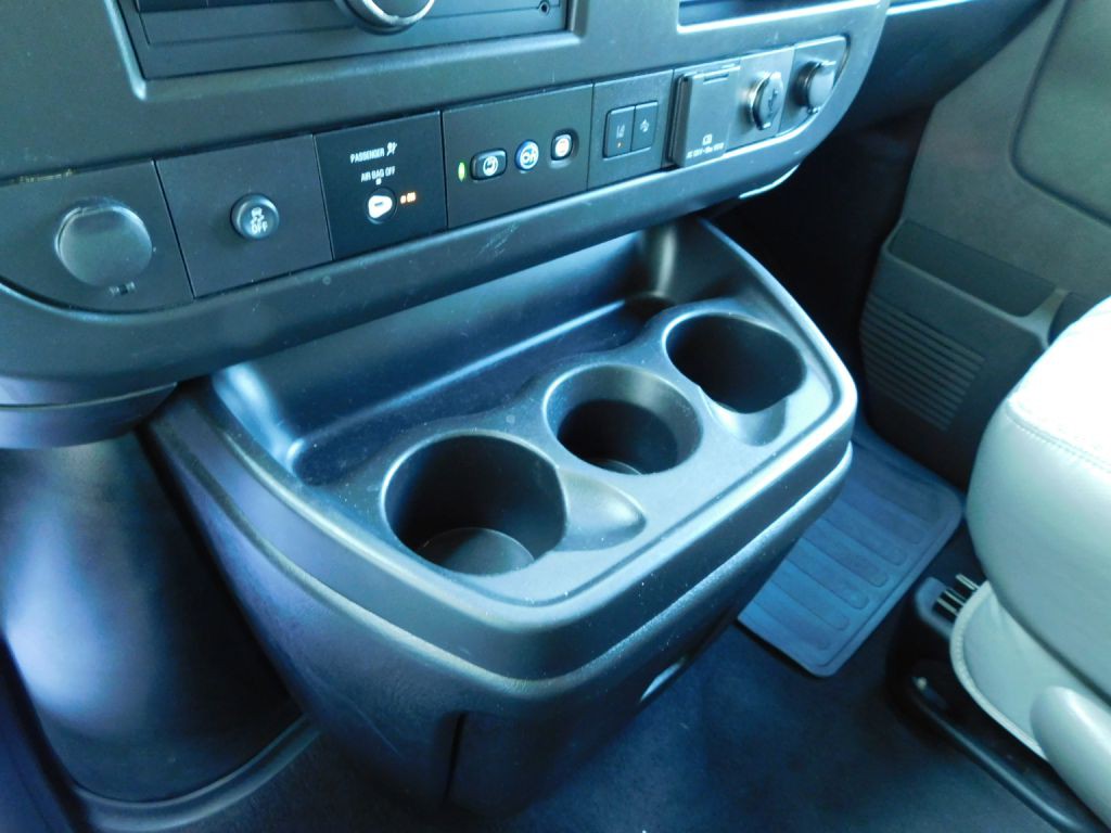 2020 Chevrolet Express Image 14