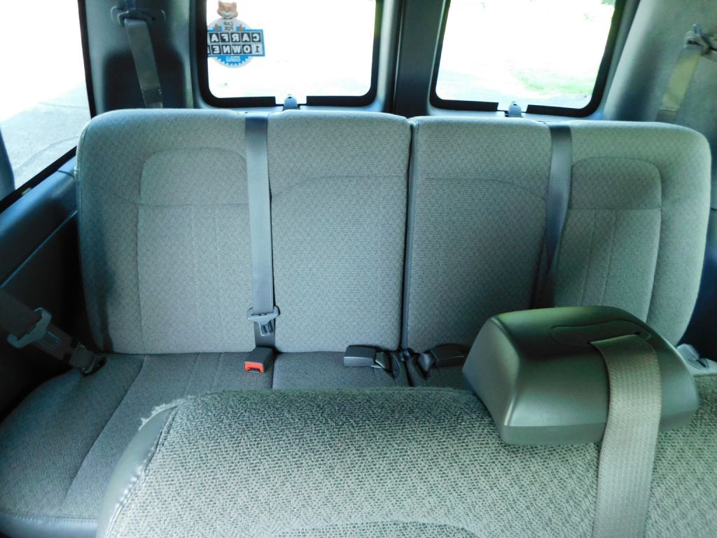2020 Chevrolet Express Image 20