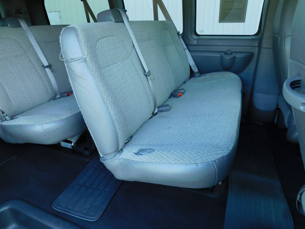 2020 Chevrolet Express Image 22